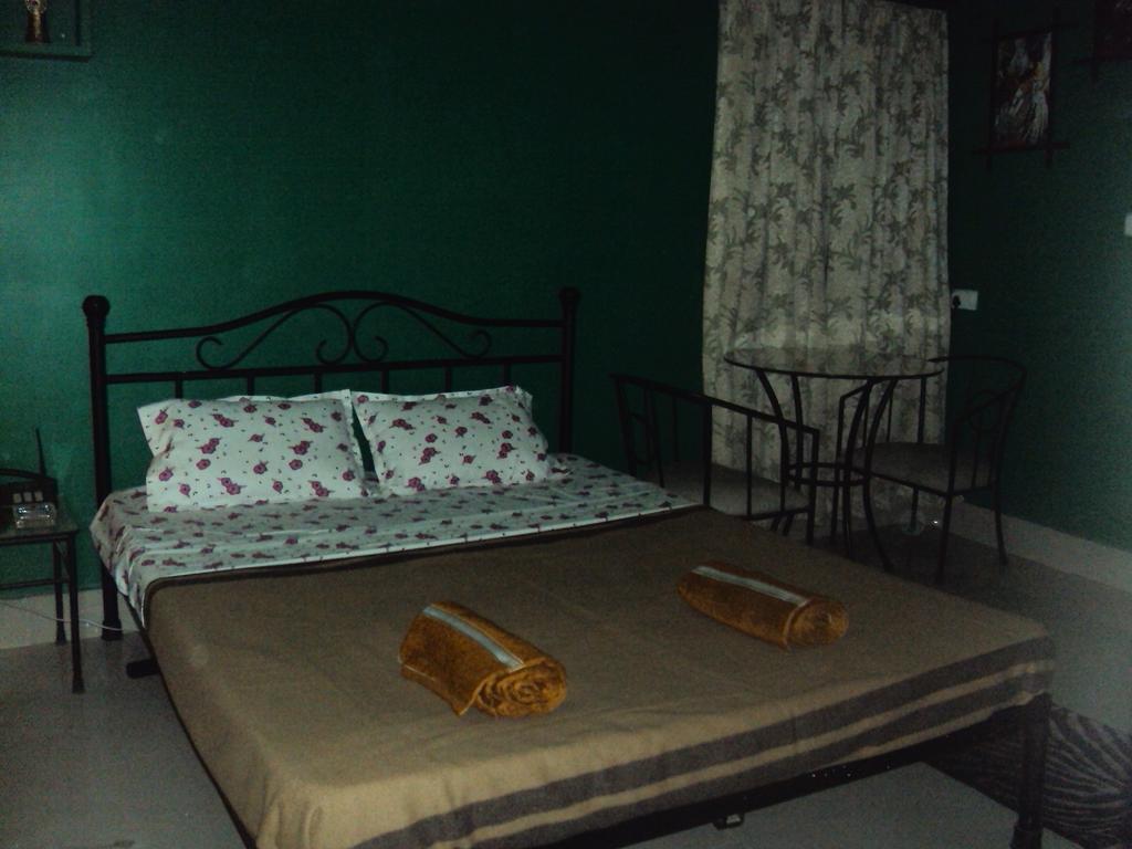 Hotel Kings Castle Guwahati Zimmer foto